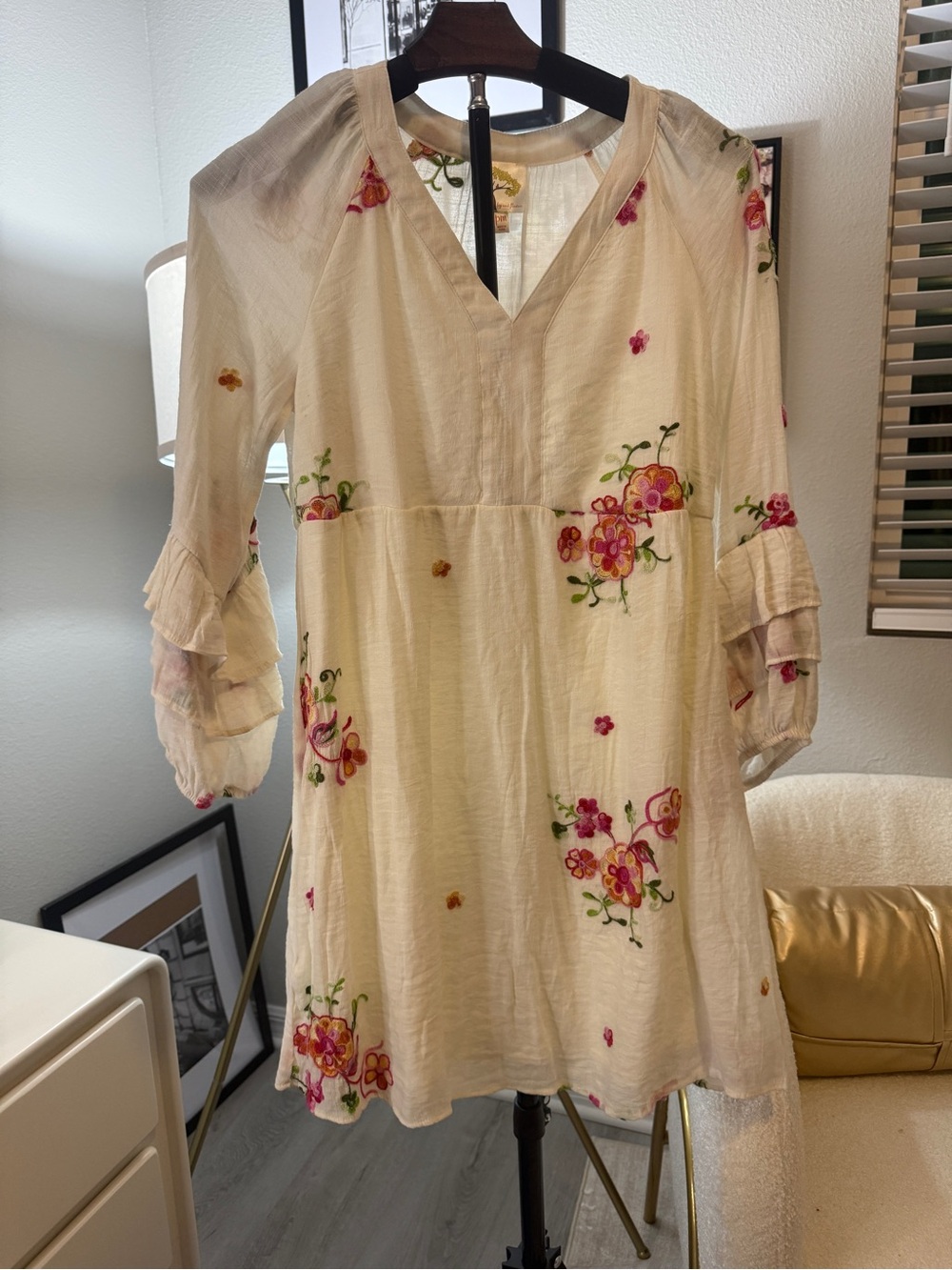 Petite Medium Flower Boho Embroidered Floral Mini Dress Petite Medium